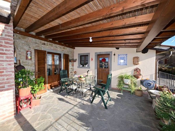 casa indipendente in vendita a Castiglion Fiorentino