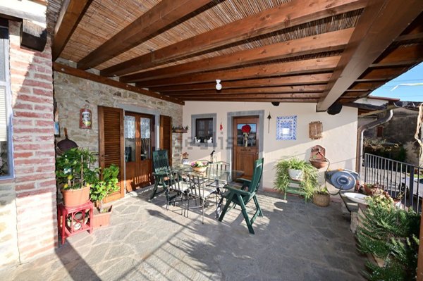 casa indipendente in vendita a Castiglion Fiorentino