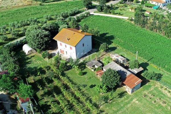 casa indipendente in vendita a Castiglion Fiorentino