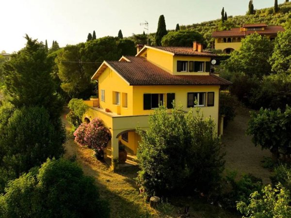 casa indipendente in vendita a Castiglion Fiorentino