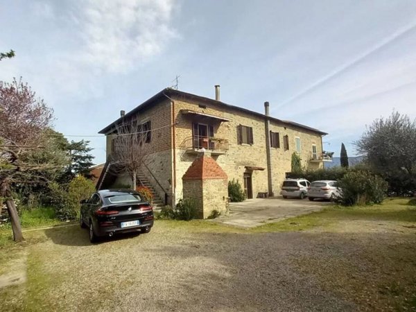 casa indipendente in vendita a Castiglion Fiorentino