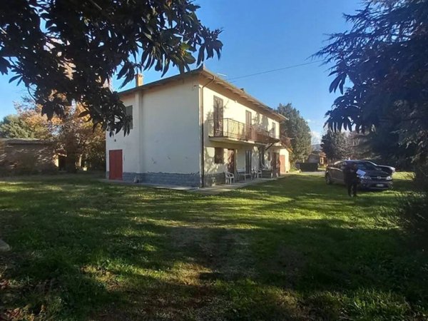 casa indipendente in vendita a Castiglion Fiorentino in zona Castroncello