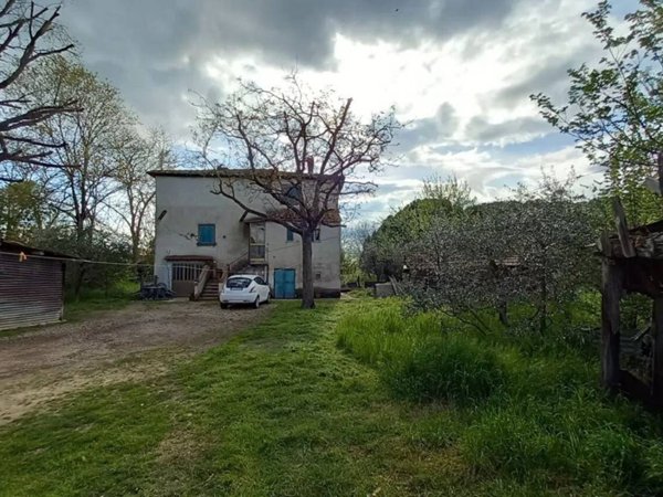 casa indipendente in vendita a Castiglion Fiorentino