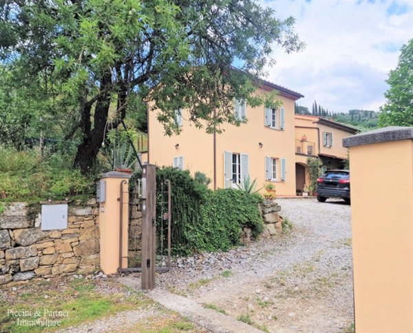 casa indipendente in vendita a Castiglion Fiorentino