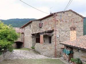 casa indipendente in vendita a Castiglion Fiorentino in zona Ristonchia