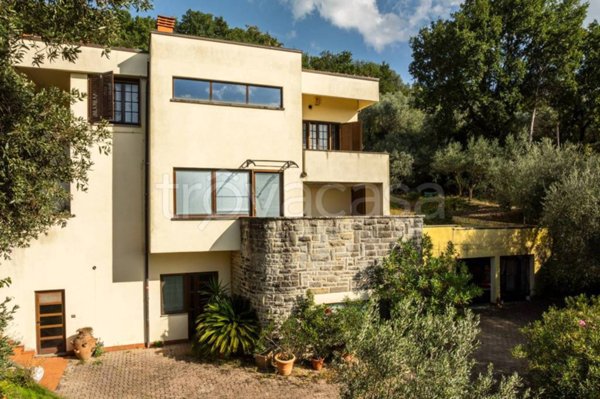 casa indipendente in vendita a Castiglion Fiorentino