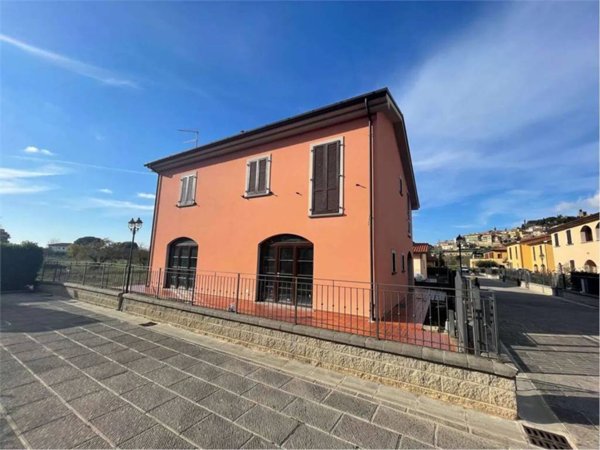 casa indipendente in vendita a Castiglion Fiorentino