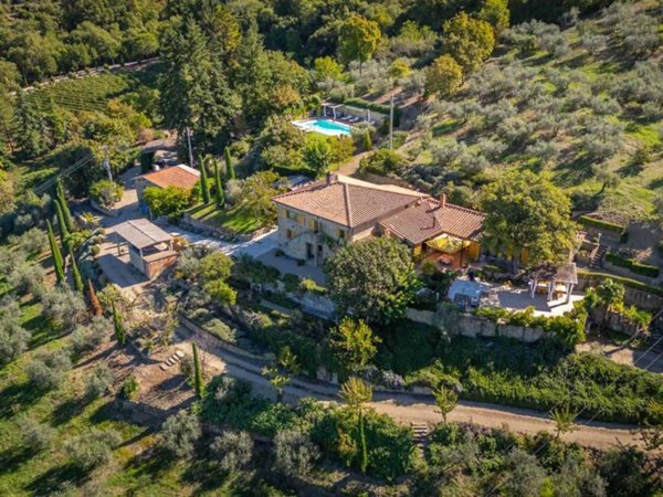 casa indipendente in vendita a Castiglion Fiorentino