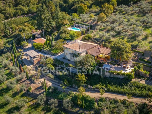 casa indipendente in vendita a Castiglion Fiorentino