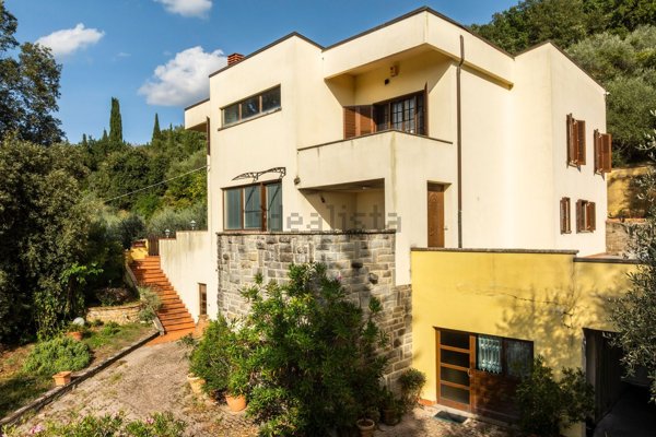 casa indipendente in vendita a Castiglion Fiorentino