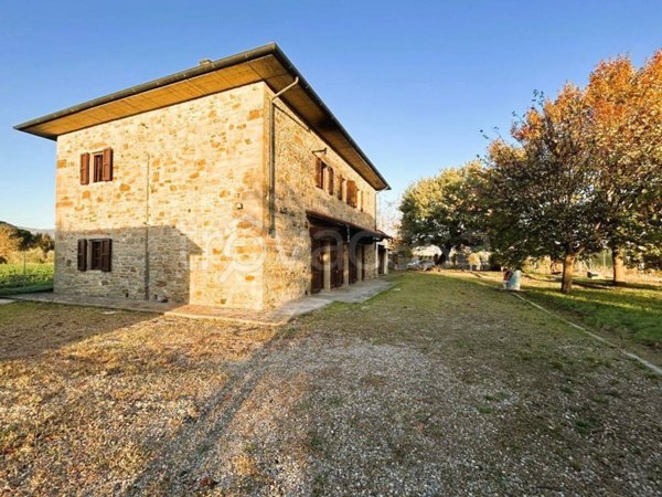 casa indipendente in vendita a Castiglion Fiorentino