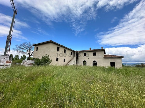 casale in vendita a Castiglion Fiorentino