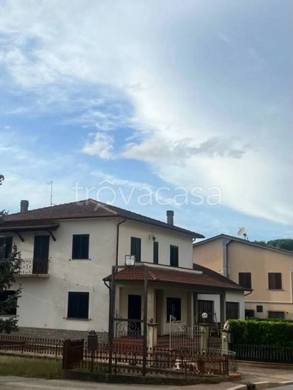 casa indipendente in vendita a Castiglion Fiorentino