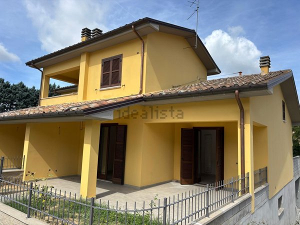 casa indipendente in vendita a Castiglion Fiorentino