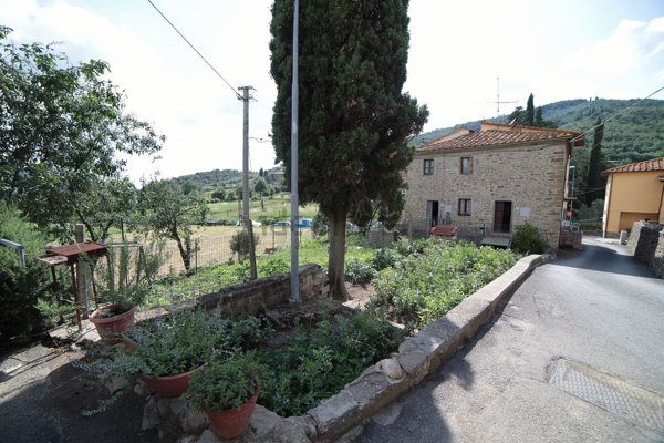 casa indipendente in vendita a Castiglion Fiorentino in zona Santa Margherita