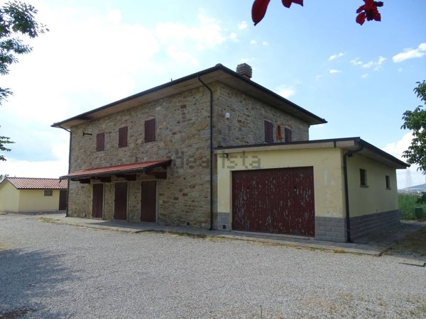 casa indipendente in vendita a Castiglion Fiorentino