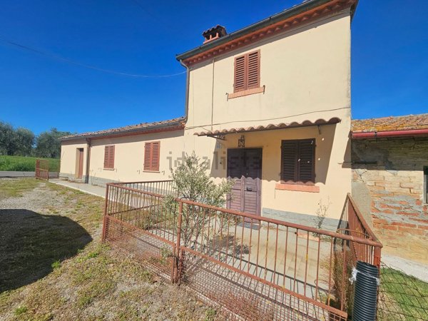 casa indipendente in vendita a Castiglion Fiorentino