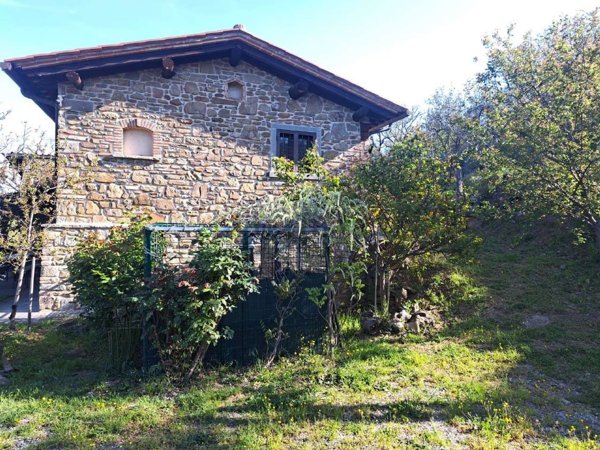 casa indipendente in vendita a Castiglion Fiorentino