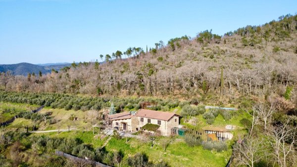 casa indipendente in vendita a Castiglion Fiorentino