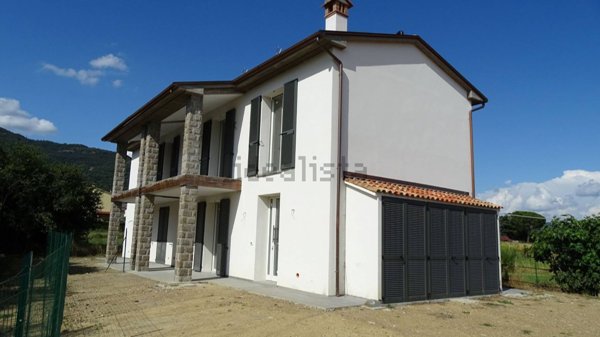 casa indipendente in vendita a Castiglion Fiorentino