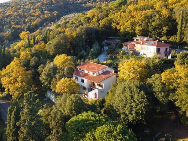 casa indipendente in vendita a Castiglion Fiorentino