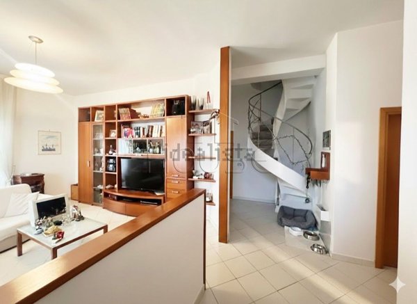 casa indipendente in vendita a Castiglion Fiorentino