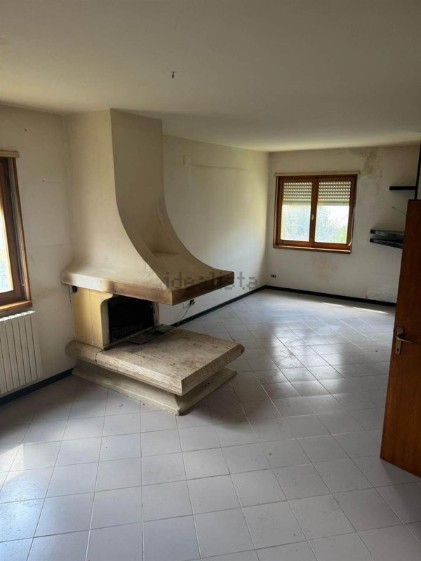 casa indipendente in vendita a Castiglion Fiorentino