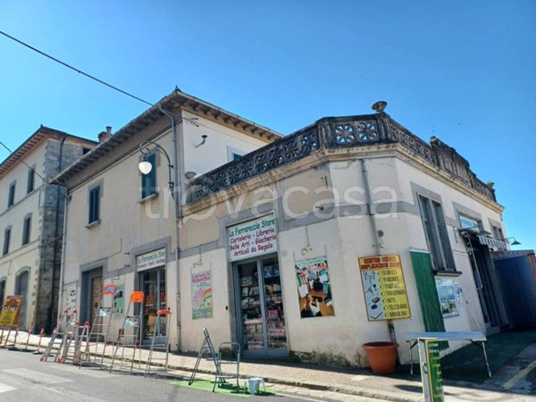 negozio in vendita a Castiglion Fiorentino