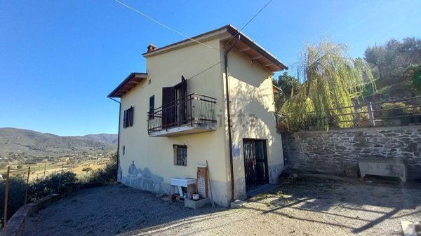 casa indipendente in vendita a Castiglion Fiorentino