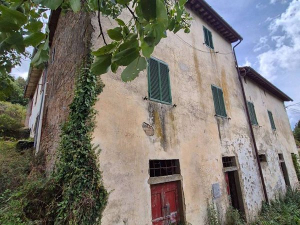 appartamento in vendita a Castiglion Fiorentino in zona Pergognano