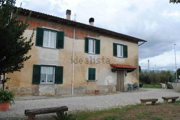 casa indipendente in vendita a Castiglion Fiorentino in zona La Nave