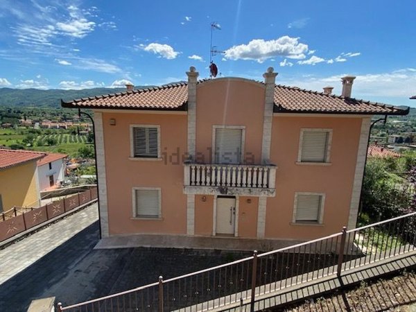 casa indipendente in vendita a Castiglion Fiorentino