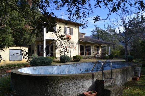 casa indipendente in vendita a Castiglion Fiorentino in zona Pievuccia