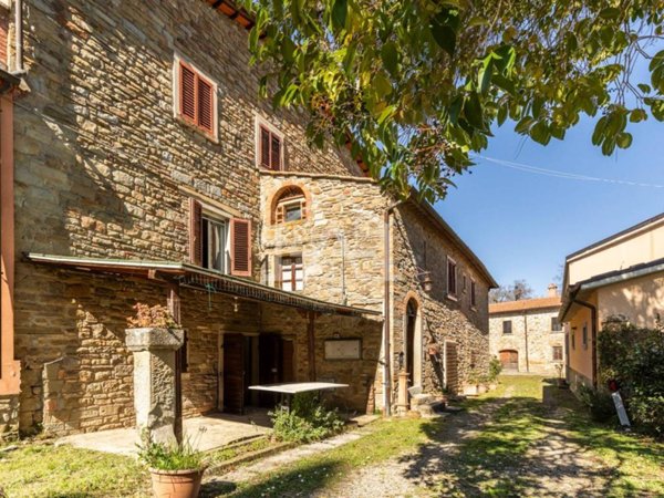 casa indipendente in vendita a Castiglion Fiorentino in zona Pieve di Chio