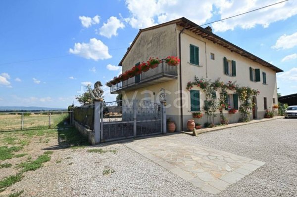 casa indipendente in vendita a Castiglion Fiorentino in zona Castroncello