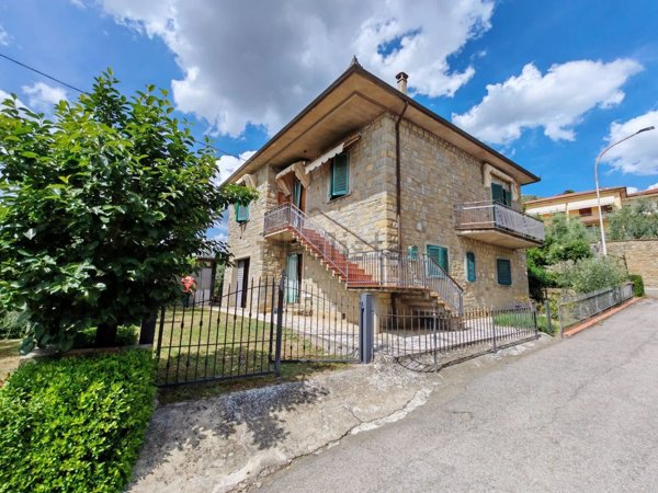 casa indipendente in vendita a Castiglion Fiorentino in zona Pievuccia