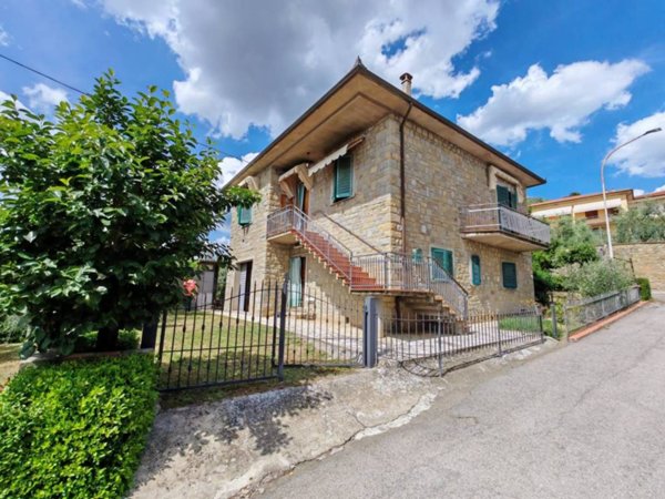 casa indipendente in vendita a Castiglion Fiorentino in zona Pievuccia