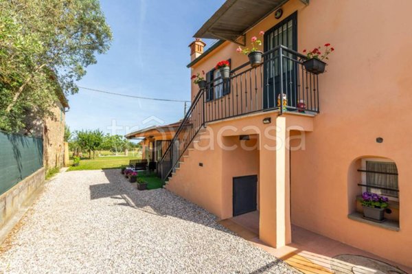 casa indipendente in vendita a Castiglion Fiorentino in zona Castroncello