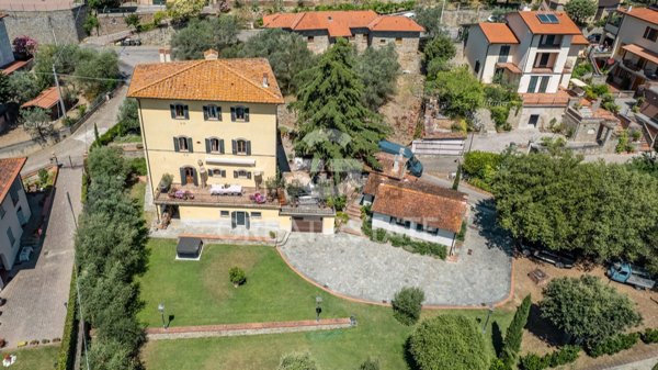 casa indipendente in vendita a Castiglion Fiorentino