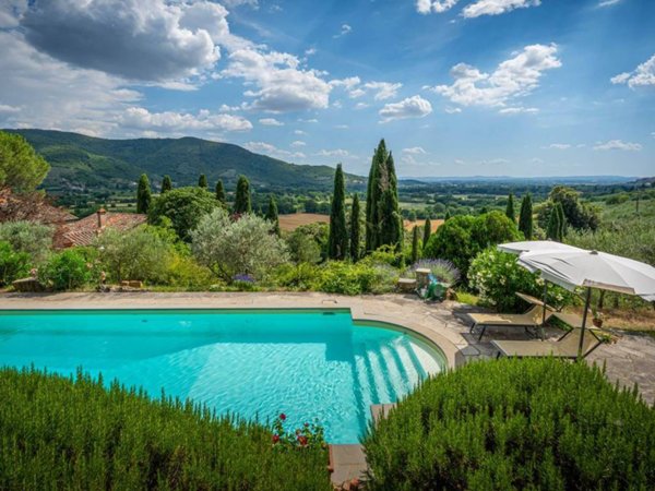 casa indipendente in vendita a Castiglion Fiorentino