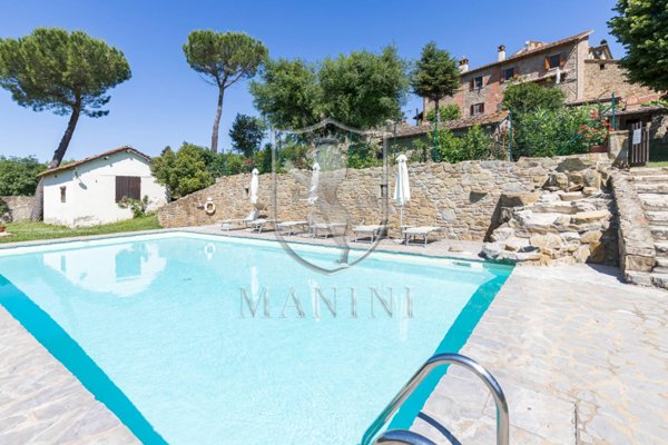 casa indipendente in vendita a Castiglion Fiorentino in zona Senaia