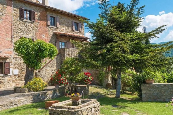 casa indipendente in vendita a Castiglion Fiorentino in zona Noceta