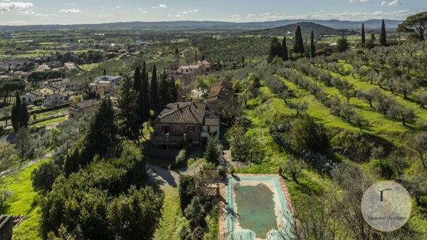 casa indipendente in vendita a Castiglion Fiorentino