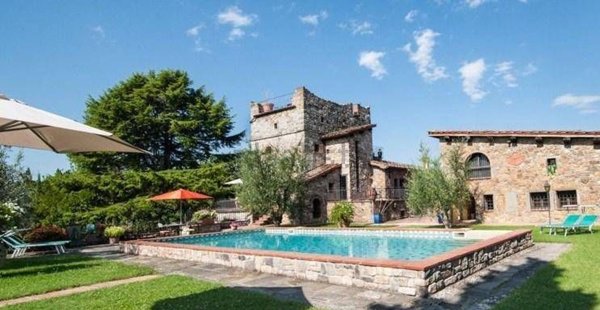 casa indipendente in vendita a Cavriglia