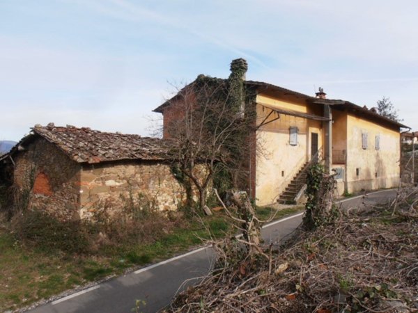 casa indipendente in vendita a Cavriglia in zona Castelnuovo dei Sabbioni