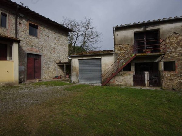 casa indipendente in vendita a Cavriglia