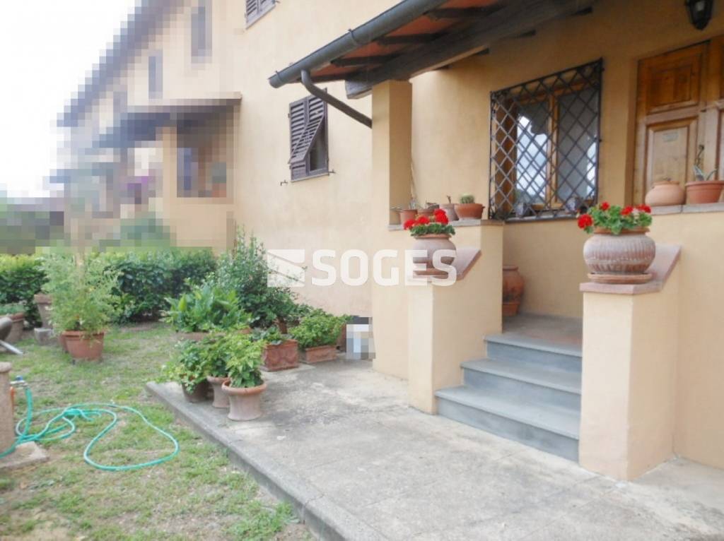 casa indipendente in vendita a Cavriglia