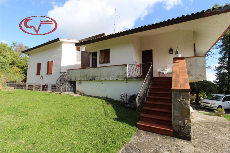 casa indipendente in vendita a Cavriglia
