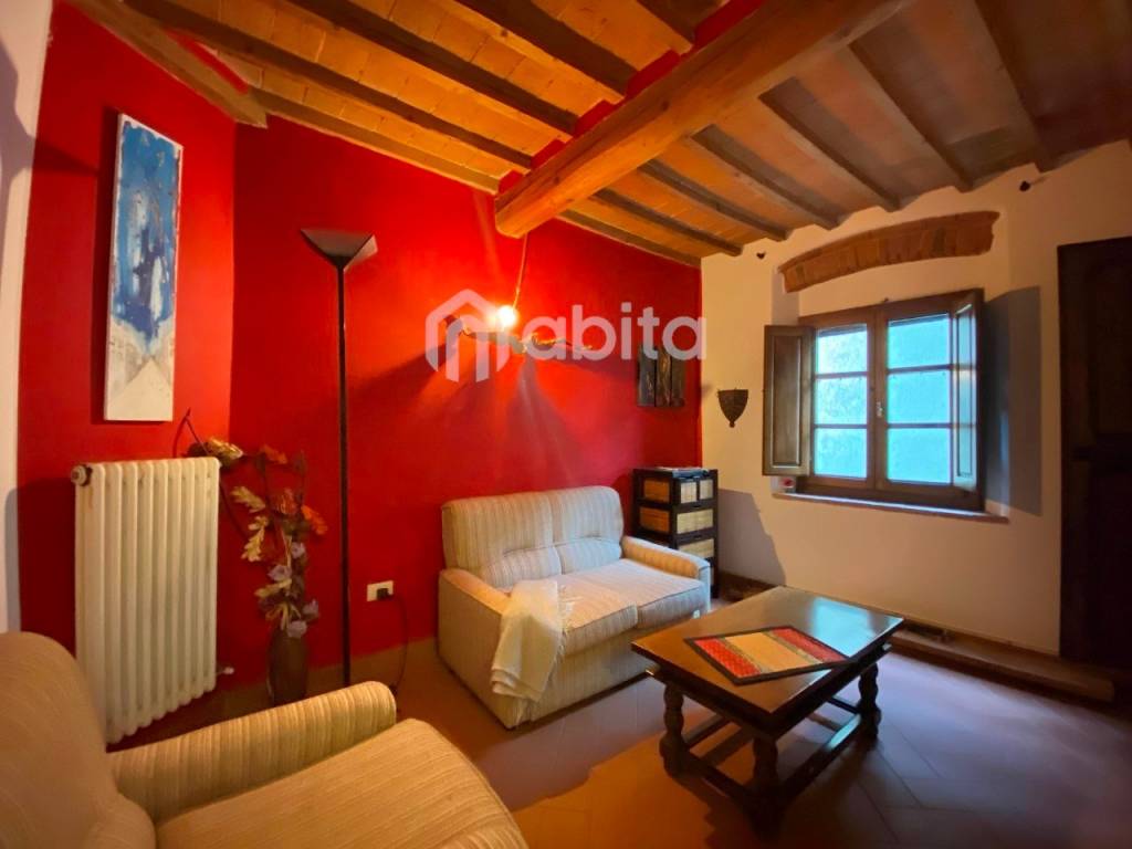 casa indipendente in vendita a Cavriglia