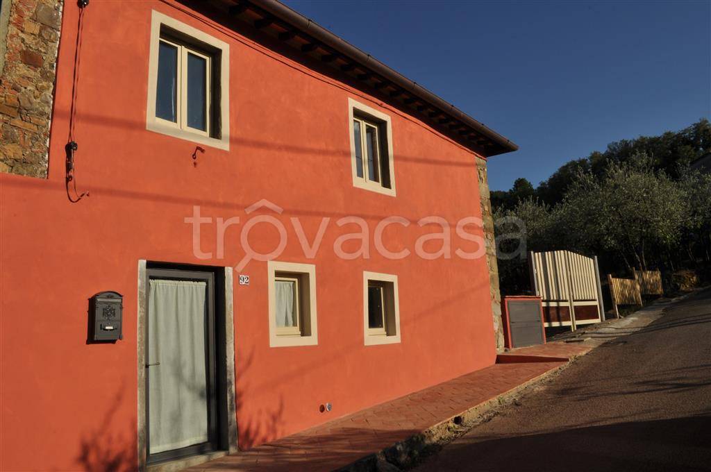 casa indipendente in vendita a Cavriglia